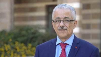 طارق شوقي يحذر من تقسيم شاشة التابلت تجنبا للخروج من الامتحان 