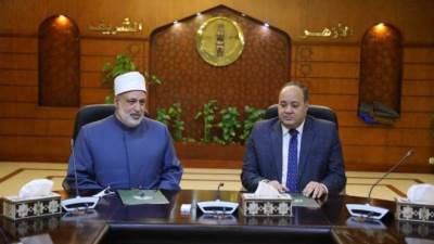 الأزهر وأخبار اليوم يوقعان بروتوكول تعاون لتعليم طلاب الأزهر المكفوفين طريقة "برايل"