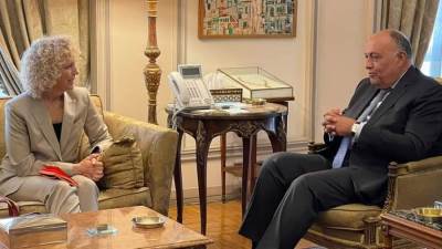 وزير الخارجية يلتقي المبعوثة الألمانية الخاصة لعمل المناخ الدولي