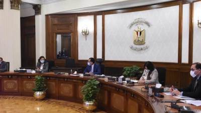 مدبولي يستعرض مقترحات جذب مزيد من الاستثمارات الأجنبية المباشرة