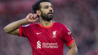 محمد صلاح ينشر صورًا له خلال الاحتفال مع الريدز بالفوز على مان يونايتد 