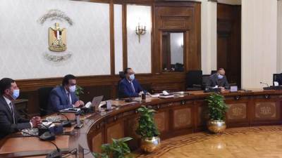 رئيس الوزراء يبحث عددا من ملفات عمل التعليم العالي والصحة