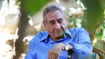 في ذكرى وفاتة السابعة.. "آية الابنودي": أنا كان بخاطري تاخدني معاك 