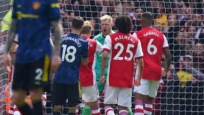 أرسنال يفوز على مان يونايتد 3-1 في الدوري الإنجليزي 