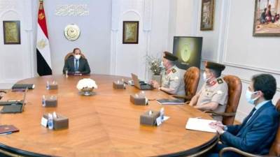 "السيسي" يتابع الموقف التنفيذي لمشروعات الهيئة الهندسية 