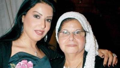 وفاة والدة الفنانة سمية الخشاب 