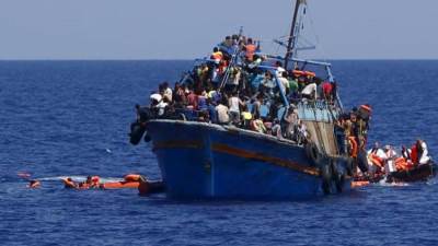 وصول جثث ضحايا غرق مركب قرب شمالي لبنان لمستشفى طرابلس