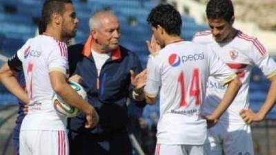 فيريرا يحفز لاعبي الزمالك قبل مواجهتم مع المصري 