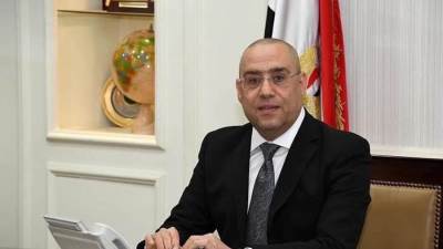 الإسكان: إزالة التعديات بالعاشر من رمضان وحملات بمدينتي «زايد والعبور»