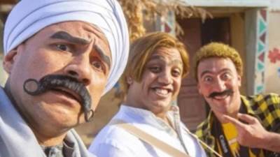 أحمد مكي برفقة أوس أوس ومحمد سلام من كواليس مسلسل "الكبير اوي6"