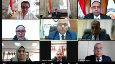 عبد الغفار: يرأس اجتماع الخبراء لمشاركة الوزارة في مؤتمر الأطراف لتغيرات المناخCOP27