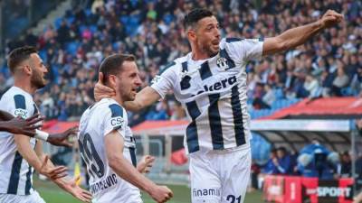 "زيورخ" يفوز بالدوري السويسري للمرة الثالثة عشر على التوالي