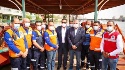 “عبد الغفار” يوجه بصرف مكافأة مالية للعاملين بهيئة الإسعاف تقديراً لمجهوداتهم