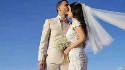 رد عمرو عبد العزيزعلى منتقدي محمد فراج وبسنت شوقي: "كلام وحش شبه وشهم"