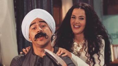 "دنيا سمير غانم" توجه رسالة إلى مخرج الكبير بعد غيابها عن المسلسل