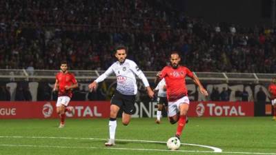 انتهاء الشوط الأول بهدف نظيف للنادي الأهلي