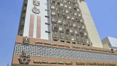 رئيس أكاديمية البحث العلمي ينعي شهداء محطة رفع المياه بسيناء