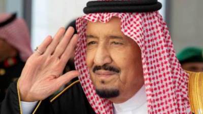 خادم الحرمين يجري منظارًا للقولون والنتيجة سليمة