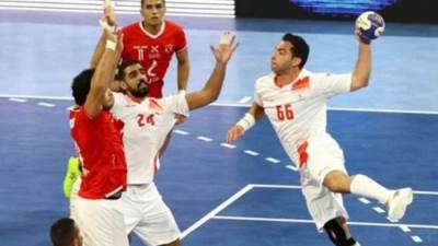 الأهلي يهزم الزمالك 32/ 31 ويتوج بلقب السوبر الأفريقى لليد