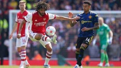 أرسنال يبدأ مفاوضات تجديد عقد اللاعب المصرى "محمد النني"