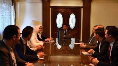 صبحي يلتقي شباب الباحثين المرشحين لتمثيل مصر بملتقي لندن للعلماء الشباب LIYSF