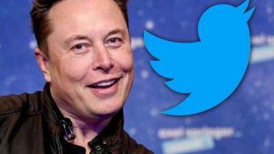 إيلون ماسك يتعهد برفع الحظر عن حساب ترامب في تويتر 