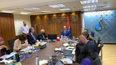 «مُمثلو البنكين الدولي والآسيوي»: تبرع المواطنين بأكثر من 95% من أراضي المحطات