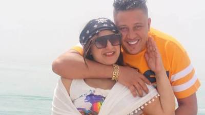 وسط البحر.. حمو بيكا مع زوجته بـ إطلالة رومانسية على اليخت