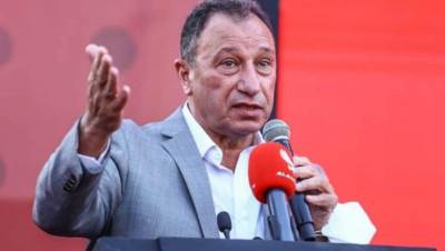 عاجل.. نقل الخطيب للمستشفى بعد تعرضه لوعكة صحية 