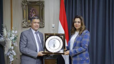 محافظ دمياط تلتقى مع نائب رئيس مجلس إدارة مجموعة شركات العربى