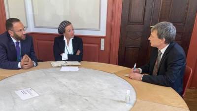 وزيرة البيئة تعقد اجتماعاً مع رئيس الوفد السويسري لبحث التعاون في مجال الكربون