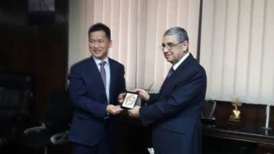 "شاكر " يستقبل الرئيس التنفيذي لشركة "CGN EDRA" لبحث التعاون المستقبلي 