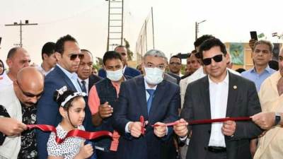 "صبحي" يختتم جولته في محافظة المنيا بجولة في مركزي شباب سمالوط والبهنسة