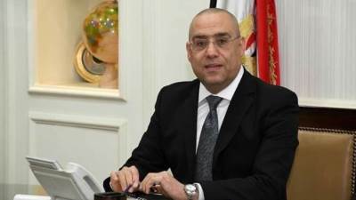 الجزار: يُصدر 6 قرارات إدارية لإزالة مخالفات البناء بمدينتي سفنكس وبرج العرب