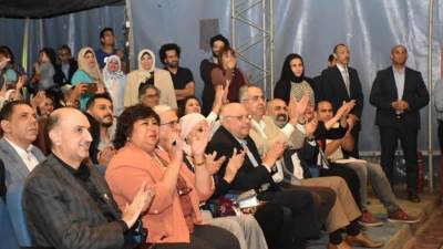وزيرة الثقافة ومستشار ملك البحرين وسفيرها بالقاهرة يشهدون أفراح القبة بالمسرح العائم