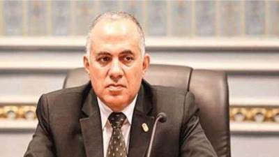 "عبدالعاطي" يتابع موقف مشروعات محطات الرفع على مستوى الجمهورية