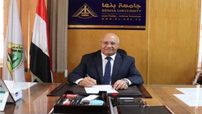 رئيس جامعة بنها يتفقد مبنى المدرجات الجديد في العبور