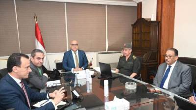 "الجزار" ونائب رئيس الهيئة الهندسية يستعرضان عدد من المشروعات بالإسكندرية ومدينة العلمين