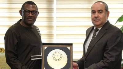 "محمد منار" يستقبل سفير سيراليون بالقاهرة لتعزيز التعاون بين البلدين