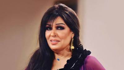 فيفي عبده تهنئ عادل إمام بعيد ميلاده: "ربنا يديله الصحة"