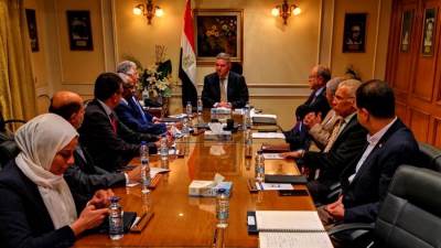 وزير قطاع الأعمال: 1100 شركة سجلت منتجاتها على الكتالوج الإلكتروني جسور 