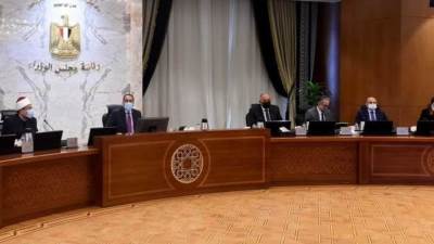 رئيس الوزراء يترأس اجتماع المجلس بمقر الحكومة بالعاصمة الإدارية الجديدة 