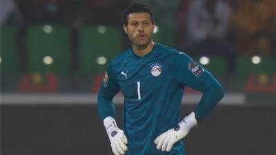 إصابة «الشناوي» وخروجه من الملعب.. كارثة قبل مباراة الوداد