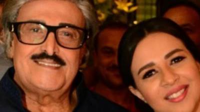 إيمي سمير غانم في الذكرى الاولي لرحيل والدها: "بحبك من قلبي للأبد"