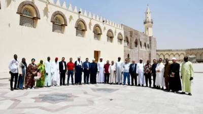 "الأوقاف الدولية" تنظم جولة للمشاركين في دورة الإذاعات الإسلامية بمجمع الأديان 