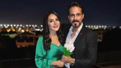 في عيد زواجهم.. يوسف الشريف لإنجي علاء 13 سنه عدوا بسرعه