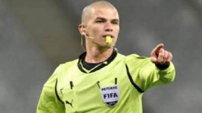 رسمياً.. فيكتور جوميز حكمًا لمباراة الأهلي والوداد المغربي