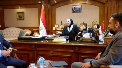 وزيرة التجارة تبحث مع الرئيس الإقليمي لـ بروكتر أند جامبل التوسع في السوق 