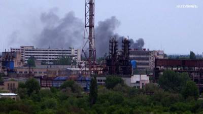 كييف ترفض المساومة على أراضيها وموسكو تكثف عمليتها العسكرية في دونباس