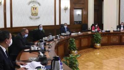 "مدبولي" يتابع الخطوات المتخذه في ملف تعزيز التعاون المشترك في قطاع الصناعة